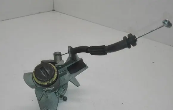 Audi A4 S4 B7 8E 8H Tailgate exterior lock 8E0827573
