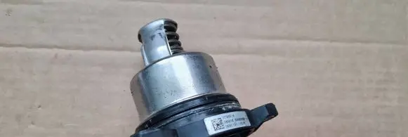 Thermostat/thermostat housing
