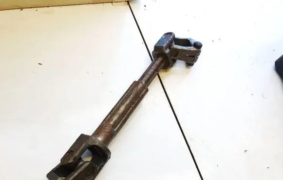 Seat Ibiza IV (6J,6P) Steering column universal joint l208112005