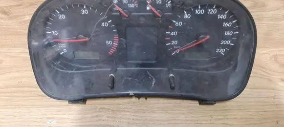 Volkswagen Golf IV Speedometer (instrument cluster) 0263611004