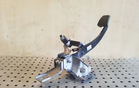KIA Sportage Brake pedal 32800D3900