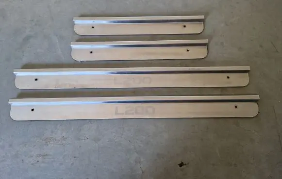 Mitsubishi L200 sill trim set (inner) 