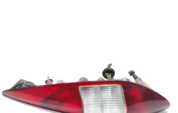 Ford Mondeo Mk III Rear/tail lights 1S7113404C