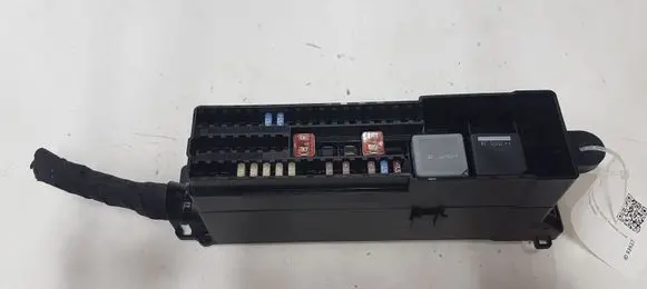 Volvo V40 Fuse module E02260200 13889