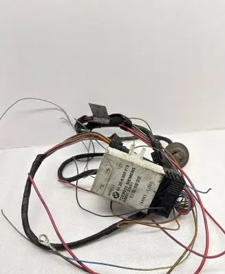 BMW 5 E39 Tow bar trailer control unit/module 61358369019