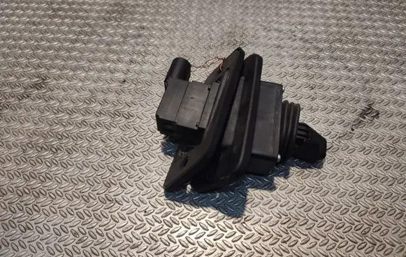 Volkswagen Caddy Sliding door contact joint 2K5907497