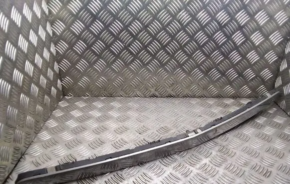 Mercedes-Benz A W169 Engine hood trim 1698800383