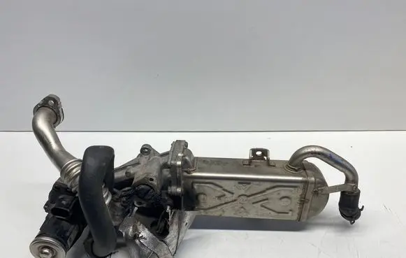 Volkswagen PASSAT B7 EGR valve cooler 03L131512BL