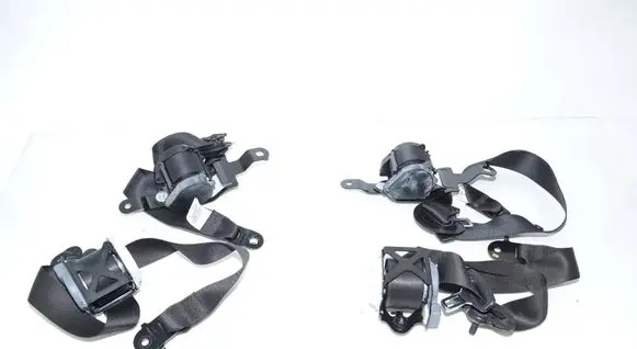 BMW X5 E70 Front seatbelt 7161042 7161041 7161059