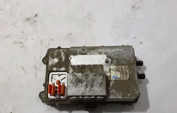 Volvo XC40 Voltage converter inverter 32335807