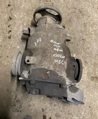 BMW 1 E82 E88 Rear differential 7572804