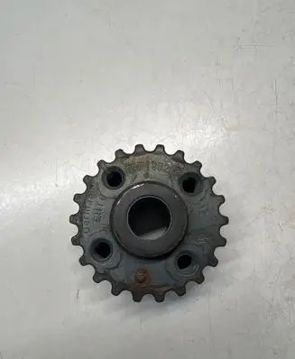 Volkswagen Touran II Crankshaft gear 03P105263