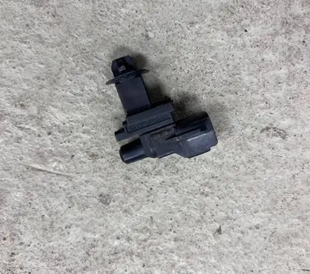Toyota RAV 4 (XA40) Other engine bay part 775005191