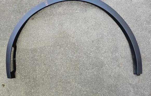 Tesla Model Y Front arch trim 168386300A