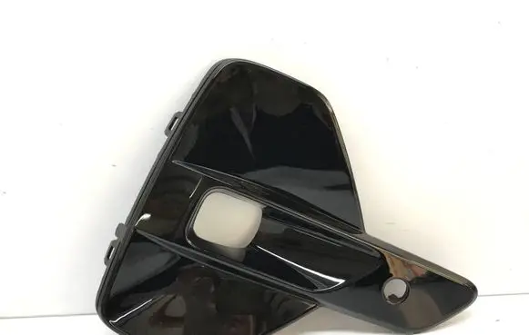 Volvo XC40 Front bumper lower grill 32347387