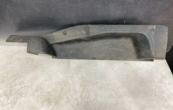 Sill/side skirt trim