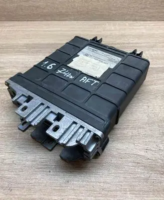 Volkswagen PASSAT B3 Engine control unit/module ECU 037906025J