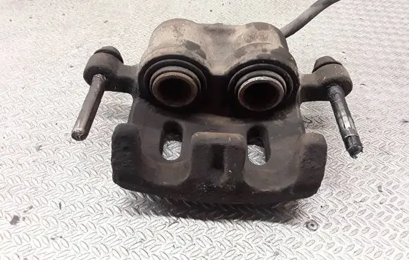 Mitsubishi Outlander Front brake caliper