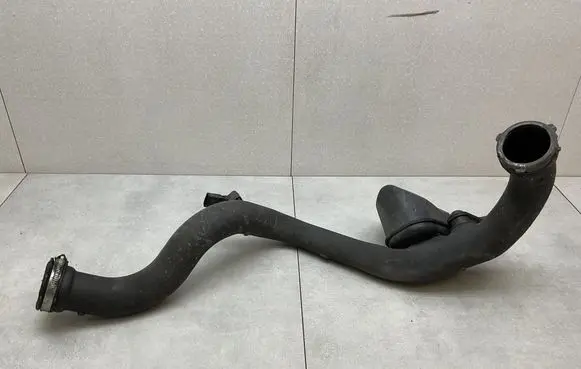 Audi A4 S4 B8 8K Intercooler hose/pipe 8K0145673AC