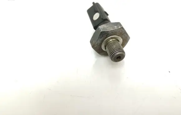 Audi A4 S4 B6 8E 8H Oil pressure sensor 06A919081E