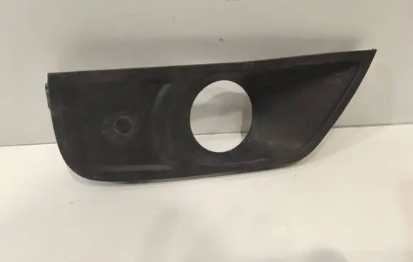 Renault Master III Front fog light trim/grill 263315700R