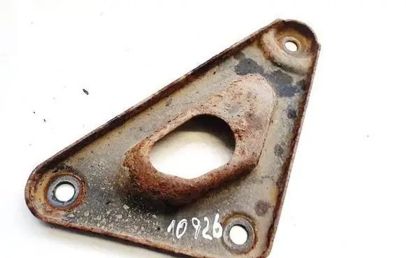 Opel Zafira A Engine mounting bracket 