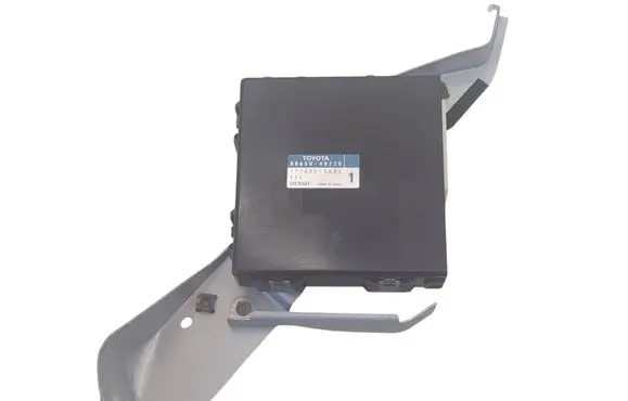 Lexus RX 330 - 350 - 400H Power steering control unit/module 8865048220 1776005632