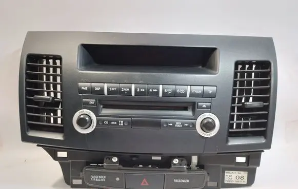 Mitsubishi Lancer VIII Head unit multimedia control 8002A311XA 7J04A 3857046