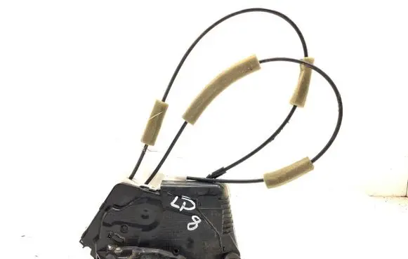Honda CR-V Front door lock