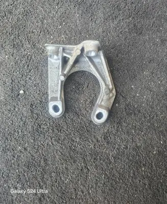 Volvo XC60 Front differential bracket 30713236
