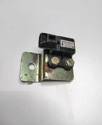 Hyundai Santa Fe Airbag deployment crash/impact sensor 95640M3110 12V3320 X2T25271