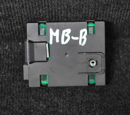 Mercedes-Benz A W169 Aerial antenna amplifier A1698200475