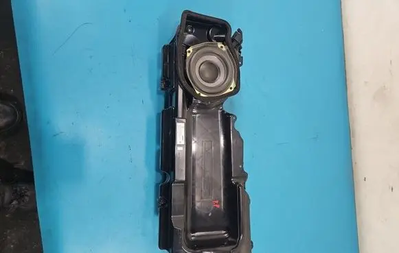 Audi A6 S6 C6 4F Subwoofer speaker 4F0035382C IMPRK1552113