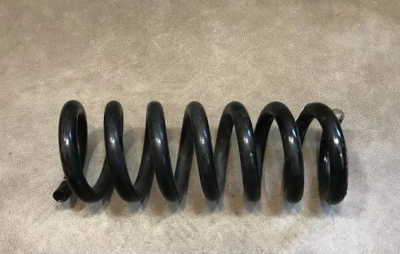 Mercedes-Benz E A207 Rear coil spring