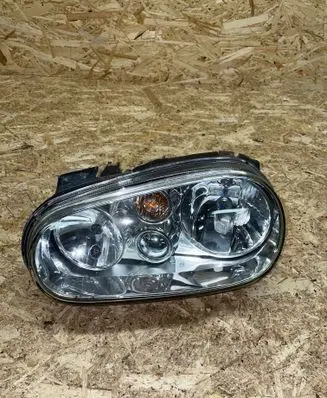 Volkswagen Golf IV Headlight/headlamp