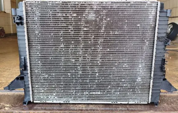 Land Rover Range Rover Sport L320 Coolant radiator