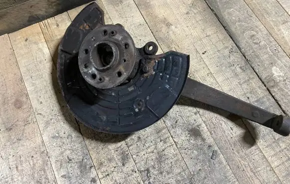 Mercedes-Benz ML W164 Front wheel hub 060643
