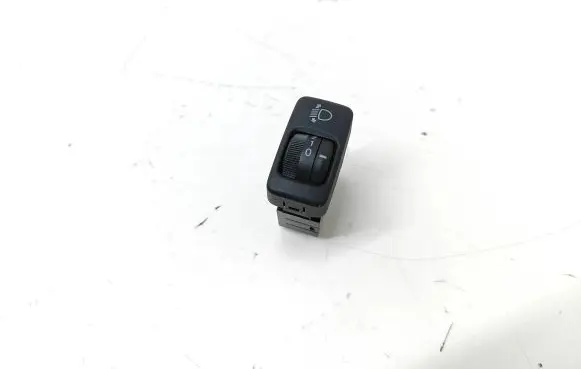 Toyota Land Cruiser (J120) Headlight level height control switch 6515