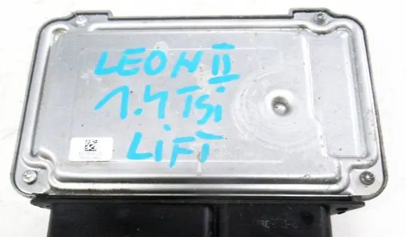 Seat Leon (1P) Engine control unit/module 03C906022AQ 1039S31555 0261S04396