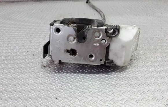 Fiat Doblo Front door lock 