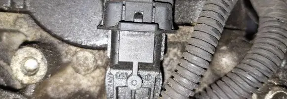 Chevrolet Captiva Camshaft position sensor 12808424