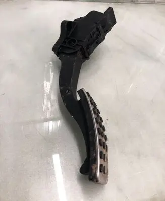 Mercedes-Benz CLA C117 X117 W117 Accelerator throttle pedal A24630016