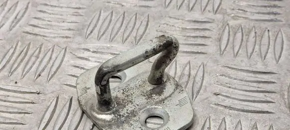 Mercedes-Benz Sprinter W901 W902 W903 W904 Front door lock loop/hook striker A9067200004