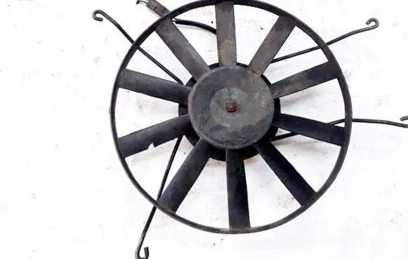 Renault Rapid Radiator cooling fan shroud