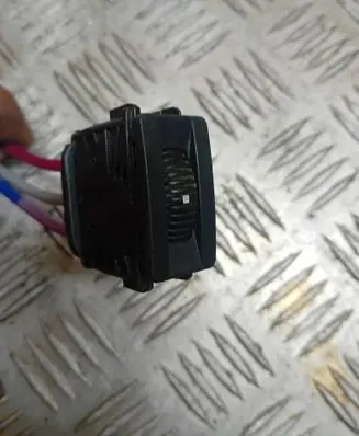 Mercedes-Benz B W245 Headlight level height control switch