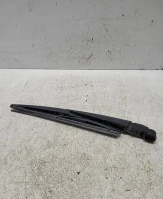 Toyota RAV 4 (XA20) Rear wiper blade 