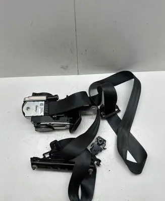 Volvo XC60 Front seatbelt 32149076 634992500 02102020