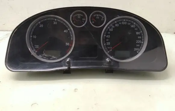 Volkswagen PASSAT B5.5 Speedometer (instrument cluster) 110080137