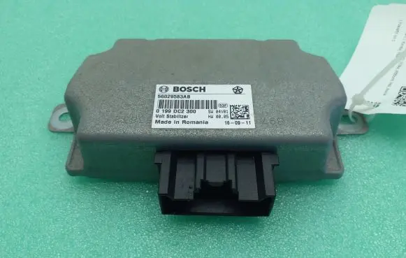 Maserati Levante Voltage converter/converter module 56029583AB 0199DC2300