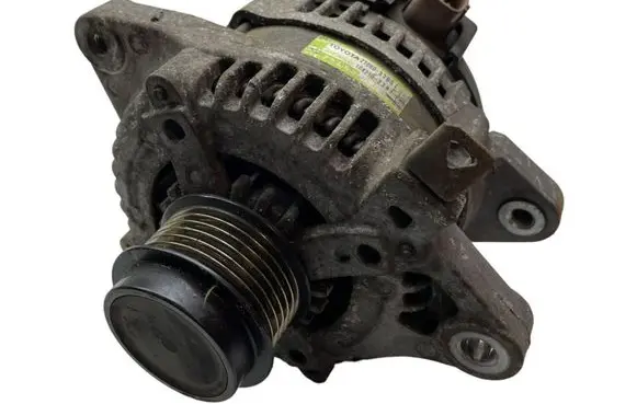 Toyota RAV 4 (XA30) Generator/alternator 2706037051 1042102381